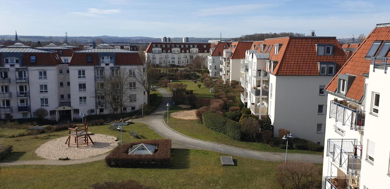 Ferienwohnung Tukan Apartment Dresden Laubegast Wlan Tv Ebike Екстериор снимка